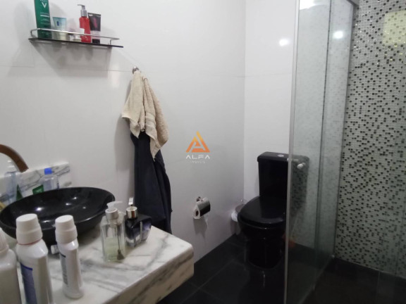 Imagem Casa com 3 Quartos à Venda, 84 m²