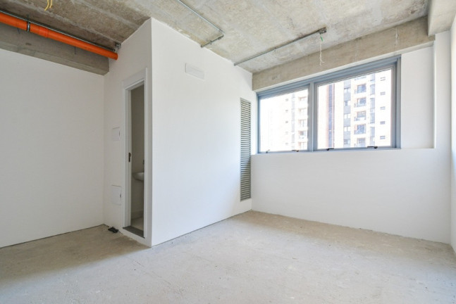 Sala Comercial à Venda, 22 m² em Moema - São Paulo