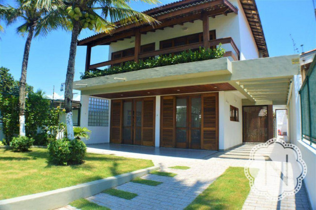 Sobrado com 5 Quartos à Venda, 315 m² em Cibratel I - Itanhaém