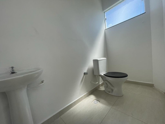 Imóvel Comercial à Venda, 32 m² em Esplanada Independência - Taubaté
