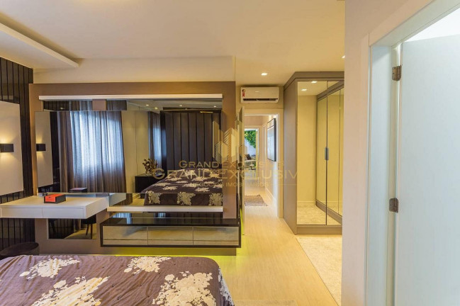 Imagem Apartamento com 3 Quartos à Venda, 128 m² em Centro - Balneário Camboriú