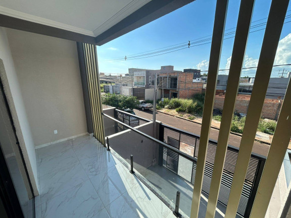 Imagem Sobrado com 3 Quartos à Venda, 107 m² em Esmeralda - Cascavel
