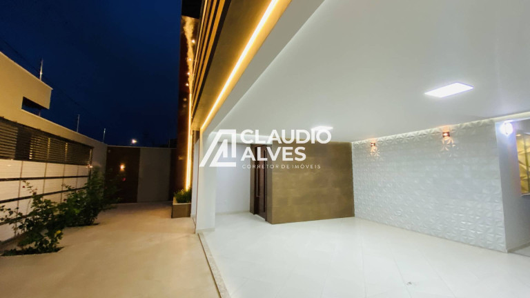 Imagem Casa com 3 Quartos à Venda, 300 m² em Cidade Nova - Feira De Santana Imagem Casa com 3 Quartos à Venda, 300 m² em Cidade Nova - Feira De Santana