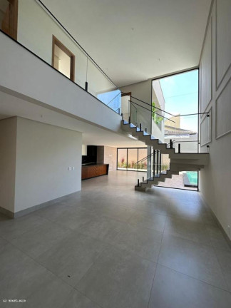 Imagem Casa com 4 Quartos à Venda, 290 m² em Jardins Madri - Goiânia Imagem Casa com 4 Quartos à Venda, 290 m² em Jardins Madri - Goiânia