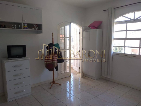 Imagem Casa com 5 Quartos à Venda, 240 m² em Centro - São Pedro Da Aldeia Imagem Casa com 5 Quartos à Venda, 240 m² em Centro - São Pedro Da Aldeia