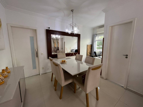 Imagem Casa com 3 Quartos à Venda,  em Macuco - Santos