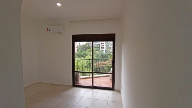 Imagem Imóvel com 4 Quartos à Venda, 316 m² em Vila Suzana - São Paulo Imagem Imóvel com 4 Quartos à Venda, 316 m² em Vila Suzana - São Paulo