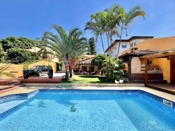 Casa de Condomínio com 3 Quartos à Venda, 494 m² em Chácara Dos Lagos - Carapicuíba