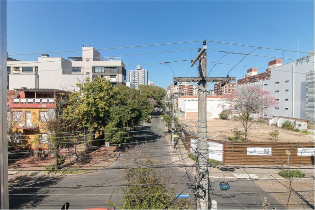 Imagem Imóvel com 2 Quartos à Venda,  em Menino Deus - Porto Alegre