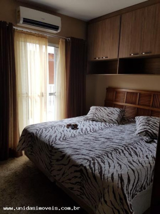 Imagem Casa com 3 Quartos à Venda, 340 m² em Cidade Dutra - São Paulo