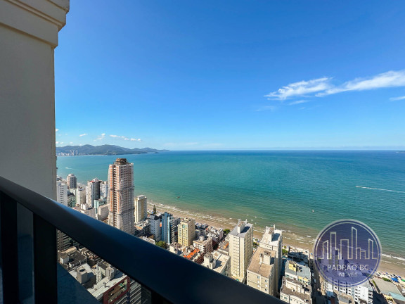 Apartamento com 5 Quartos à Venda, 460 m² em Meia Praia - Itapema
