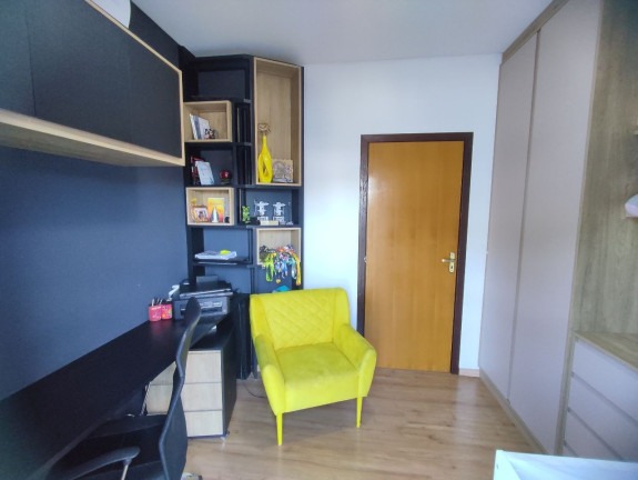 Imagem Casa com 3 Quartos à Venda, em Saguaçu - Joinville Imagem Casa com 3 Quartos à Venda, em Saguaçu - Joinville