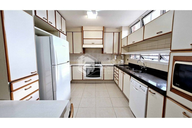 Imagem Apartamento com 3 Quartos à Venda, 201 m² em Real Parque - São Paulo Imagem Apartamento com 3 Quartos à Venda, 201 m² em Real Parque - São Paulo