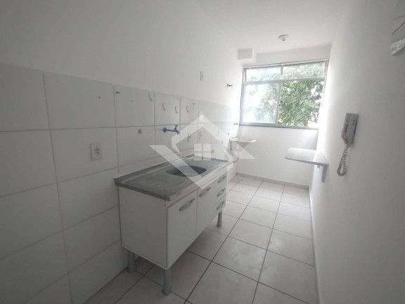 Imagem Apartamento com 2 Quartos para Alugar, 45 m² em Campo Grande - Rio De Janeiro