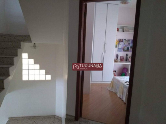 Imagem Sobrado com 3 Quartos à Venda, 305 m² em Jardim Santa Clara - Guarulhos Imagem Sobrado com 3 Quartos à Venda, 305 m² em Jardim Santa Clara - Guarulhos