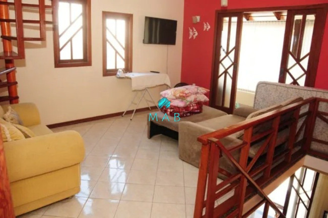 Imagem Sobrado com 3 Quartos à Venda, 320 m² em Ingleses Do Rio Vermelho - Florianópolis Imagem Sobrado com 3 Quartos à Venda, 320 m² em Ingleses Do Rio Vermelho - Florianópolis