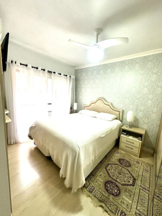 Imagem Imóvel com 2 Quartos à Venda, 65 m² em Petrópolis - Porto Alegre