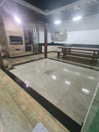 Imagem Casa com 4 Quartos à Venda, 300 m² em Santa Mônica - Belo Horizonte Imagem Casa com 4 Quartos à Venda, 300 m² em Santa Mônica - Belo Horizonte