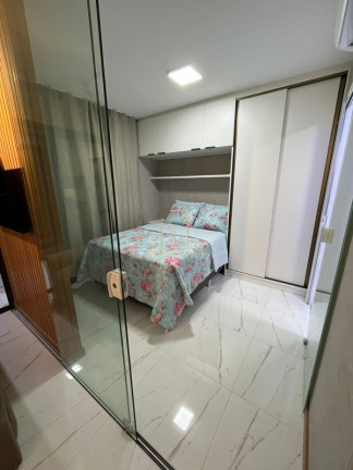 Imagem Imóvel com 1 Quarto à Venda, 33 m² em Barra - Salvador Imagem Imóvel com 1 Quarto à Venda, 33 m² em Barra - Salvador