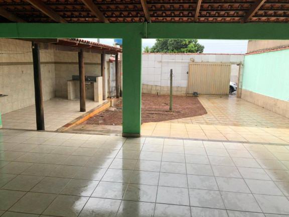 Imagem Sobrado com 4 Quartos à Venda, 180 m² em Santa Efigênia - Caldas Novas Imagem Sobrado com 4 Quartos à Venda, 180 m² em Santa Efigênia - Caldas Novas