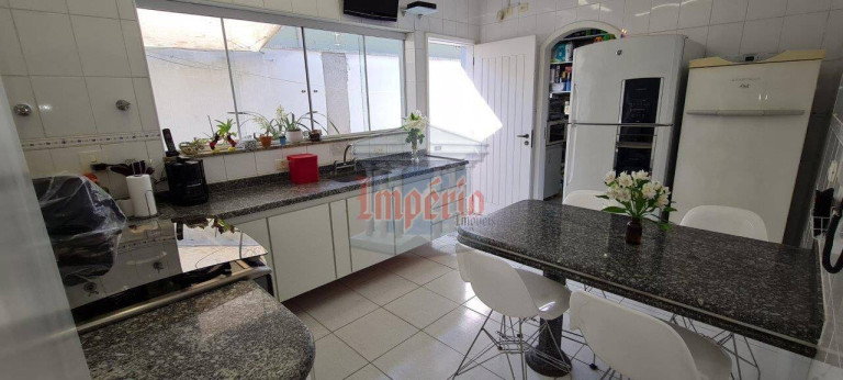 Imagem Casa com 3 Quartos à Venda, 326 m² em Campestre - Santo André Imagem Casa com 3 Quartos à Venda, 326 m² em Campestre - Santo André