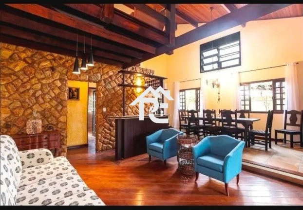 Imagem Casa com 3 Quartos à Venda, 496 m² em Camboinhas - Niterói