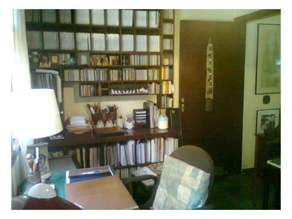 Imagem Casa à Venda, em São Paulo 2 - Cotia Imagem Casa à Venda, em São Paulo 2 - Cotia