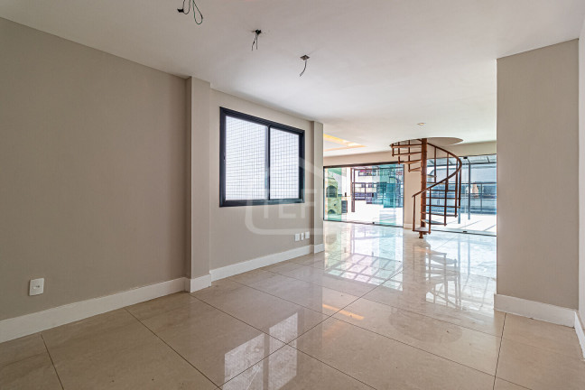 Imagem Cobertura com 5 Quartos à Venda, 394 m² em Recreio Dos Bandeirantes - Rio De Janeiro