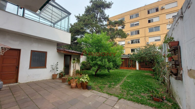 Imagem Sobrado com 4 Quartos para Alugar, 282 m² em Centro - Santa Maria Imagem Sobrado com 4 Quartos para Alugar, 282 m² em Centro - Santa Maria