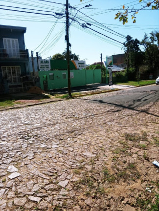 Imagem Casa com 3 Quartos à Venda, 477 m² em Nonoai - Porto Alegre Imagem Casa com 3 Quartos à Venda, 477 m² em Nonoai - Porto Alegre
