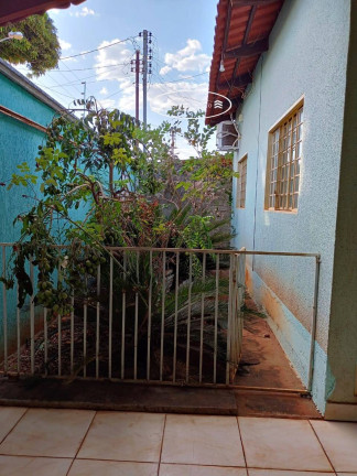 Imagem Casa com 2 Quartos à Venda, 100 m² em Vila Mutirão I - Goiânia Imagem Casa com 2 Quartos à Venda, 100 m² em Vila Mutirão I - Goiânia