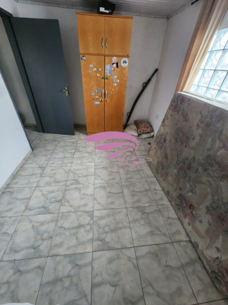 Imagem Casa com 2 Quartos à Venda, 156 m² em Uberaba - Curitiba Imagem Casa com 2 Quartos à Venda, 156 m² em Uberaba - Curitiba