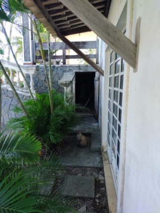 Imagem Casa com 4 Quartos à Venda, 348 m² em Pituaçu - Salvador Imagem Casa com 4 Quartos à Venda, 348 m² em Pituaçu - Salvador
