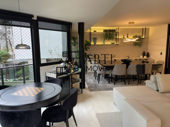 Imagem Apartamento com 4 Quartos à Venda, 247 m² em Aclimação - São Paulo