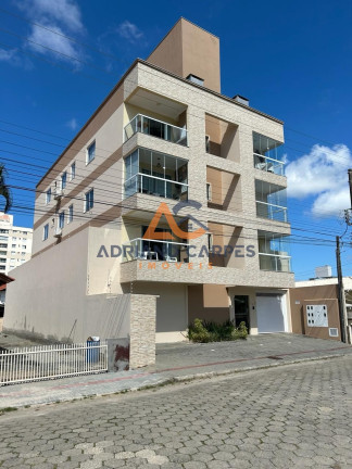 Imóvel com 3 Quartos para Alugar, 130 m² em Gravatá - Navegantes
