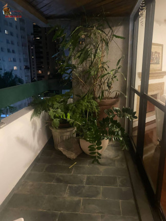 Imagem Apartamento com 4 Quartos à Venda, 155 m² em Moema - São Paulo