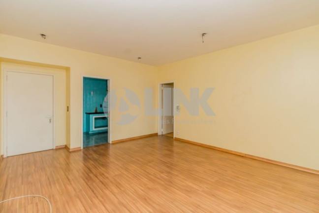 Imagem Apartamento com 3 Quartos à Venda, 127 m² em Moinhos De Vento - Porto Alegre