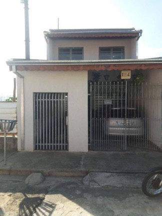 Sobrado com 3 Quartos à Venda, 213 m² em Residencial Estoril - Taubaté