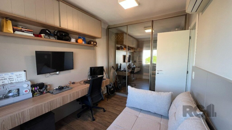 Imagem Apartamento com 2 Quartos à Venda, 74 m² em Cristal - Porto Alegre Imagem Apartamento com 2 Quartos à Venda, 74 m² em Cristal - Porto Alegre