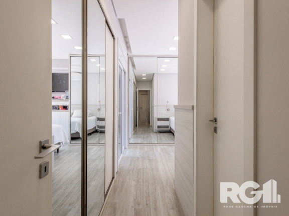 Imagem Casa com 3 Quartos à Venda, 400 m² em Três Figueiras - Porto Alegre