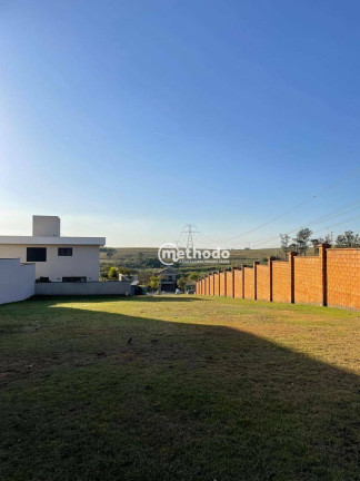 Imagem Terreno à Venda, 611 m² em Alphaville Dom Pedro - Campinas Imagem Terreno à Venda, 611 m² em Alphaville Dom Pedro - Campinas