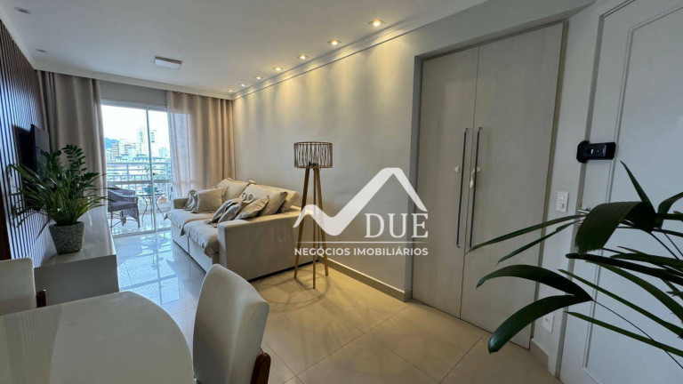 Imagem Apartamento com 3 Quartos à Venda, 84 m² em Marapé - Santos