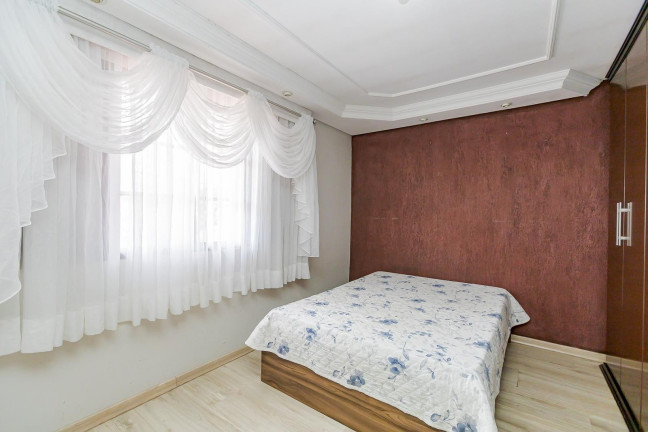 Sobrado com 3 Quartos à Venda, 114 m² em Guaira - Curitiba