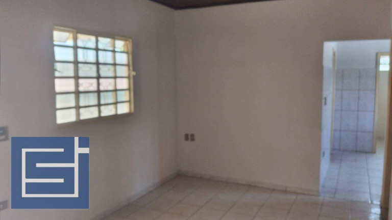 Imagem Casa com 3 Quartos para Alugar,  em Centro - Socorro