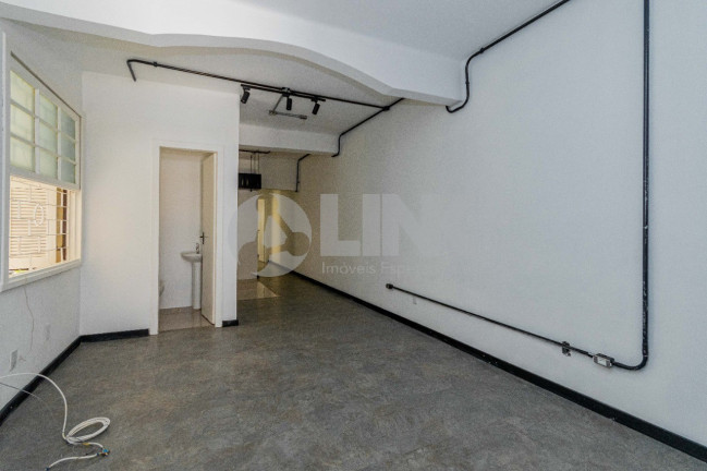 Imagem Apartamento com 2 Quartos à Venda, 46 m² em Santo Antônio - Porto Alegre Imagem Apartamento com 2 Quartos à Venda, 46 m² em Santo Antônio - Porto Alegre