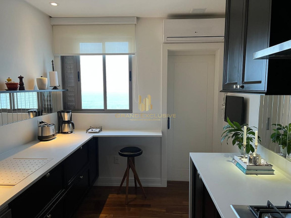 Imagem Apartamento com 3 Quartos à Venda, 159 m² em Centro - Balneário Camboriú Imagem Apartamento com 3 Quartos à Venda, 159 m² em Centro - Balneário Camboriú
