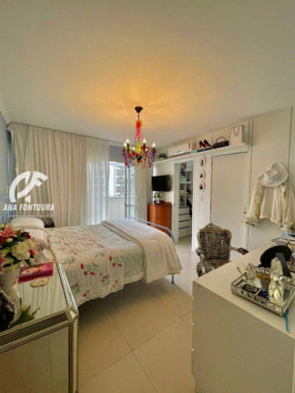 Imagem Cobertura com 3 Quartos à Venda, 180 m² em Centro - Balneário Camboriú