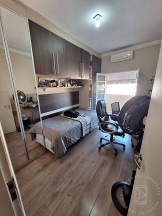 Imagem Casa com 2 Quartos à Venda, 105 m² em Jardim Das Indústrias - Jacareí Imagem Casa com 2 Quartos à Venda, 105 m² em Jardim Das Indústrias - Jacareí