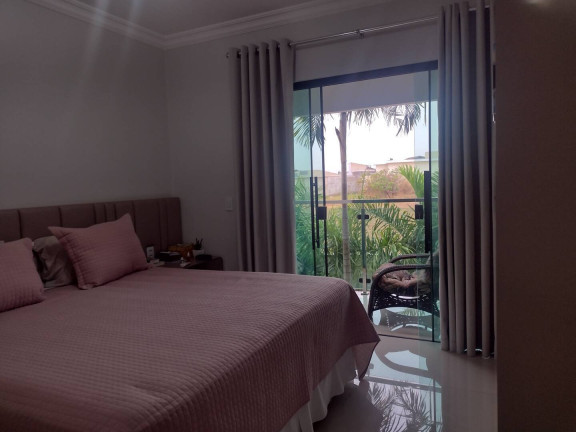 Imagem Sobrado com 3 Quartos à Venda, 314 m² em Anápolis City - Anápolis