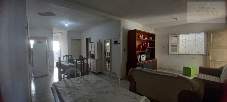 Imagem Casa com 3 Quartos à Venda, 235 m² em Bonsucesso - Fortaleza Imagem Casa com 3 Quartos à Venda, 235 m² em Bonsucesso - Fortaleza